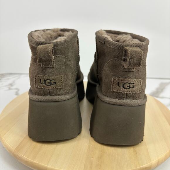 UGG Classic Ultra Mini New Heights Boots Chestnut Womens Size 10 Platform - Picture 2 of 10